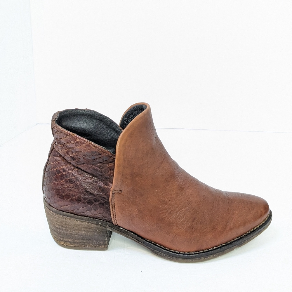 Khrio leather ankle boots - Picture 2 of 16